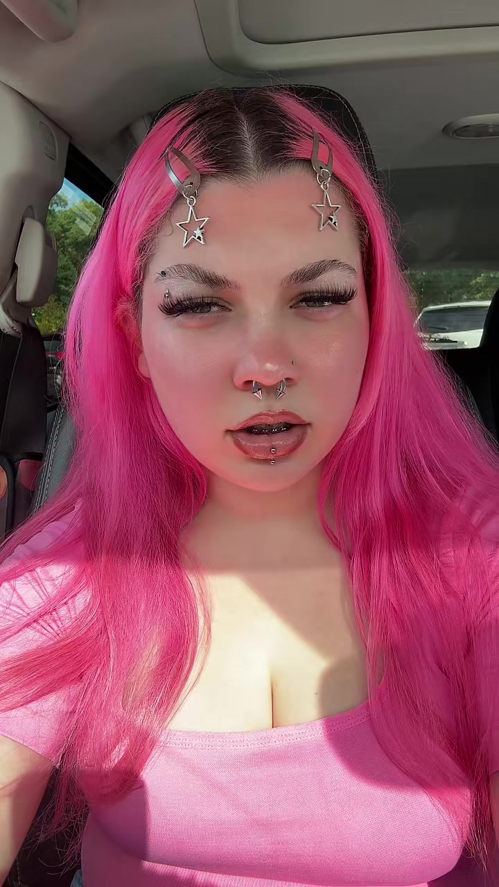 @mshellolitty