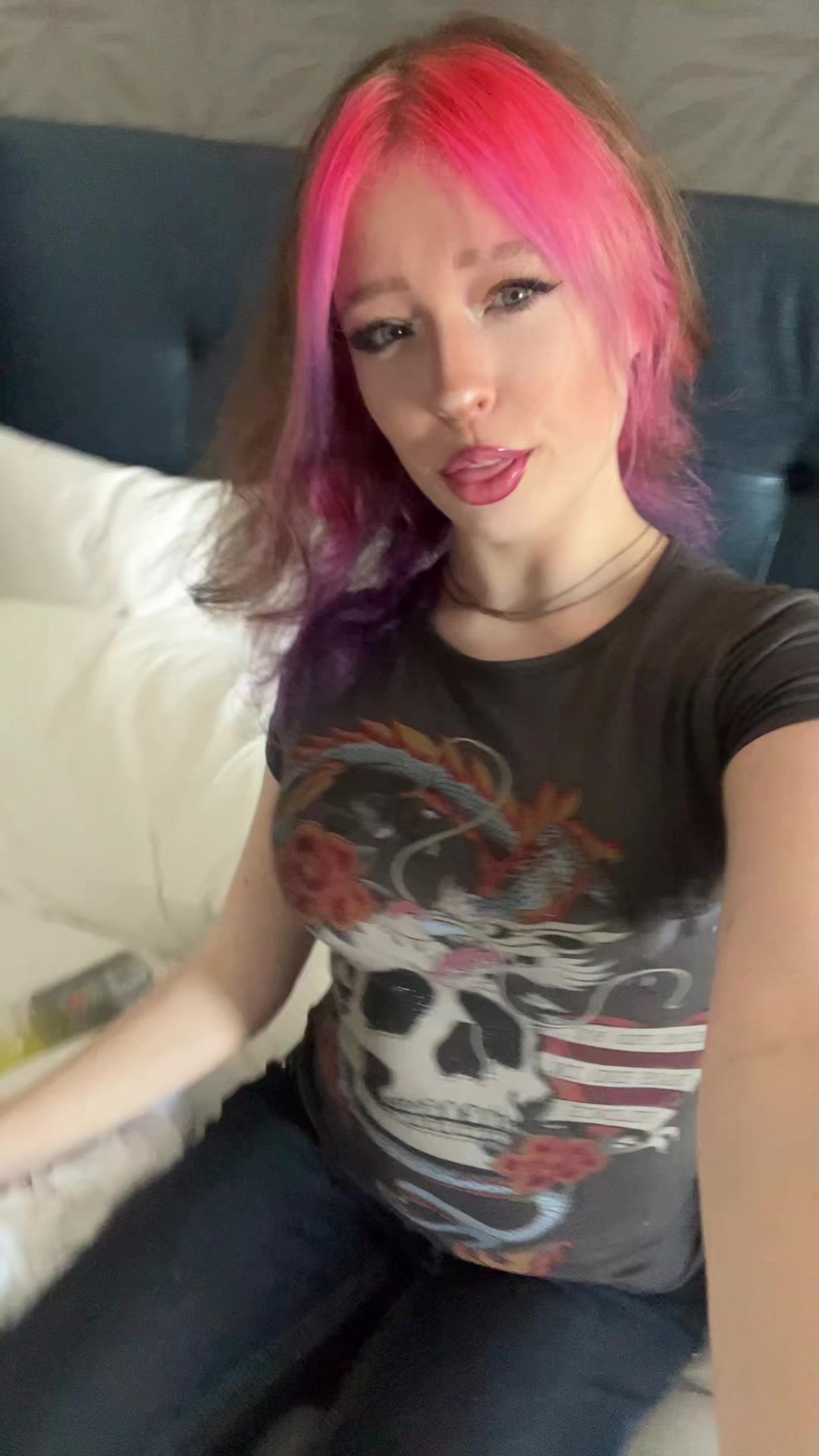 @unhinged