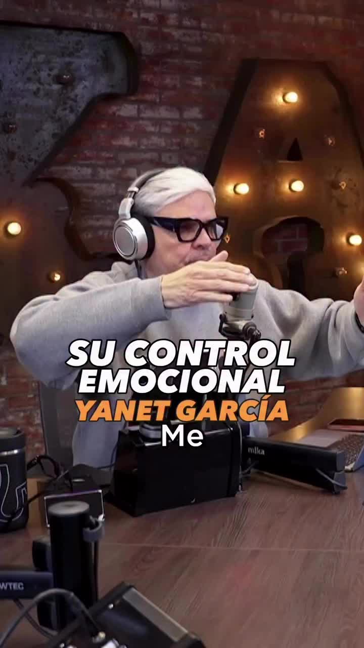 @iamYanetGarcia