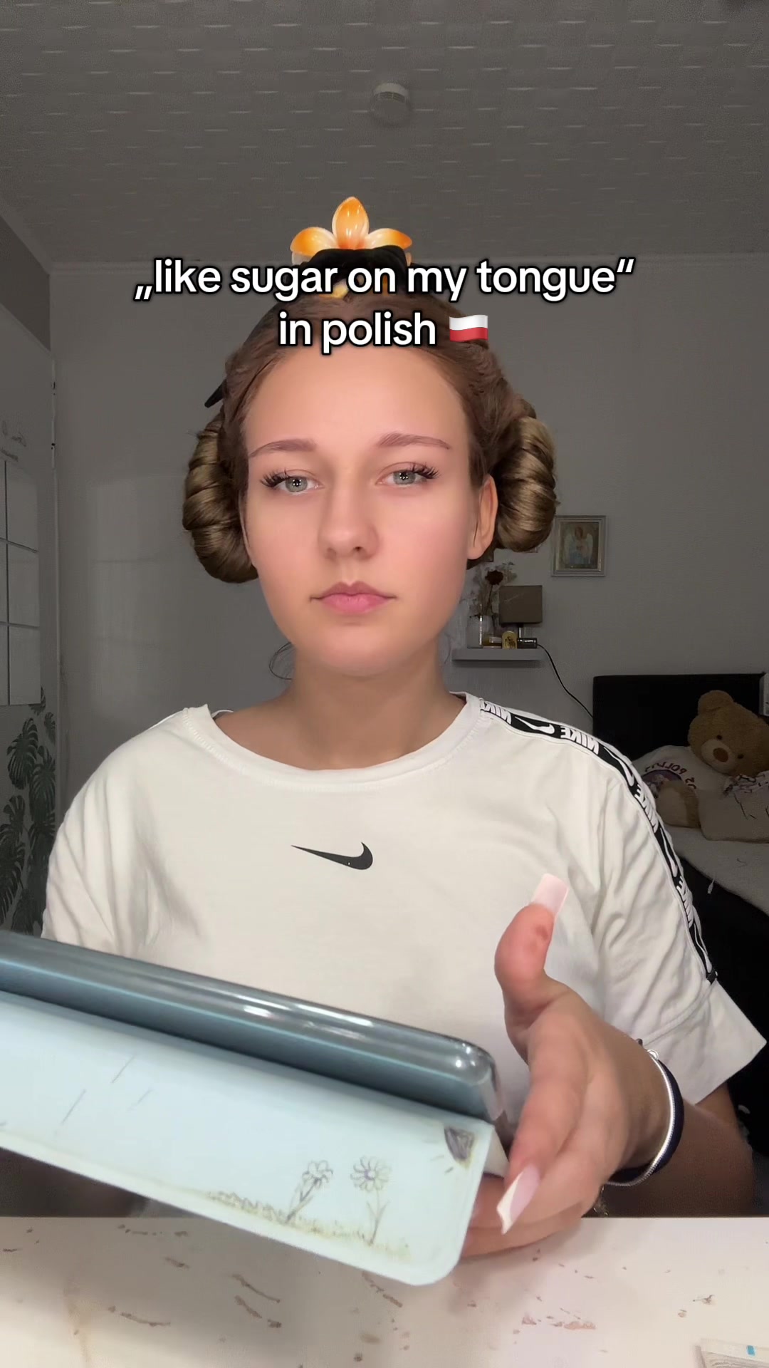 @𝐂𝐥𝐚𝐮𝐝𝐢𝐚