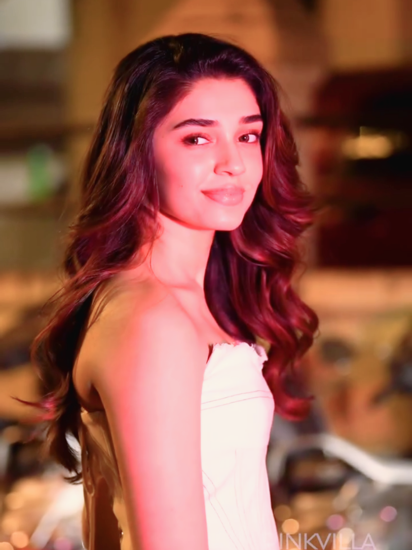 @BOLLYWOOD-GOSSIP