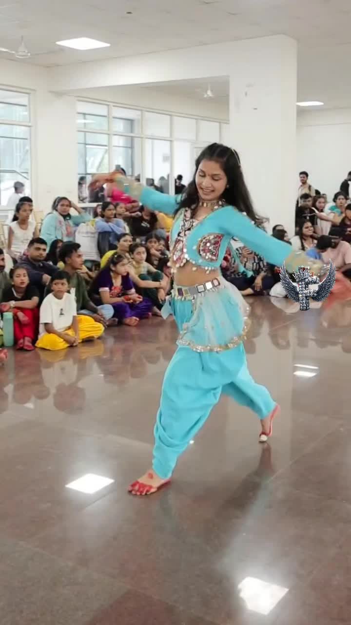 @بیگانه