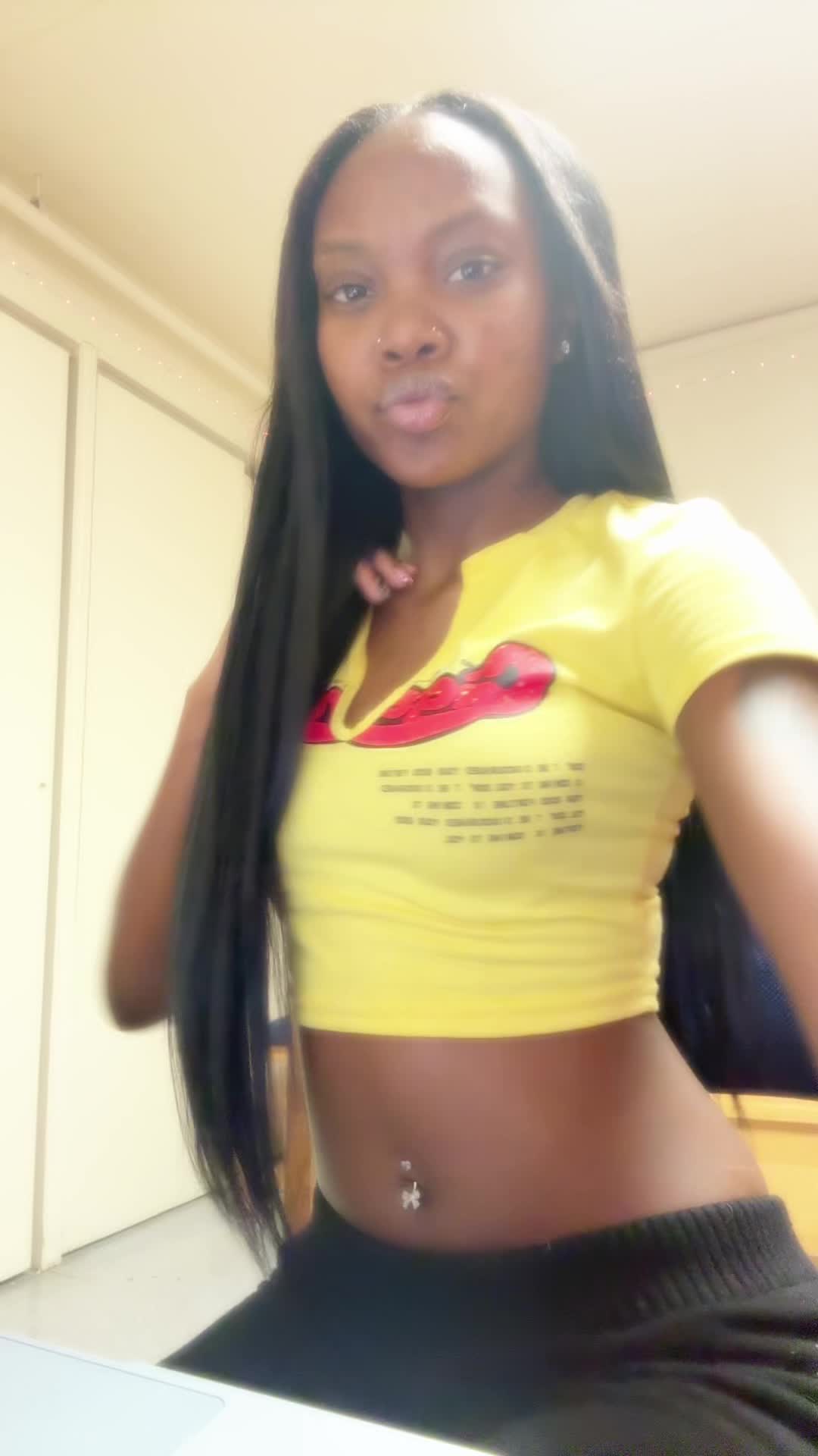@itsoneshaprivee