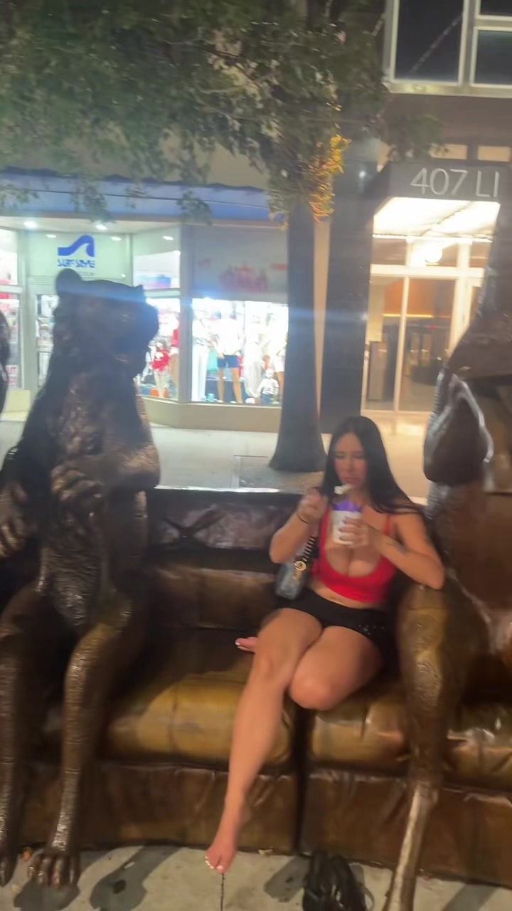 @🗽