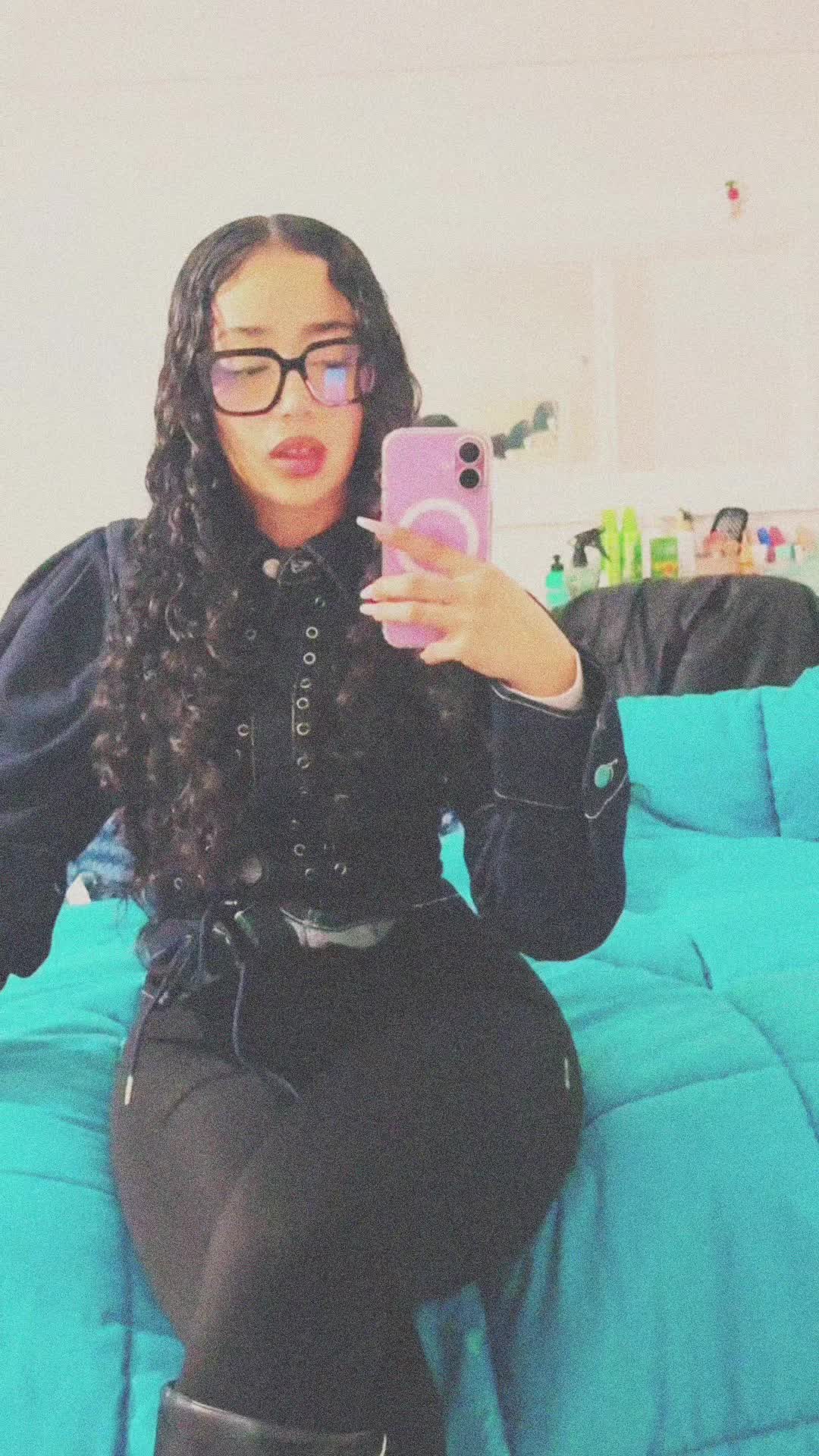 @_.nadia._