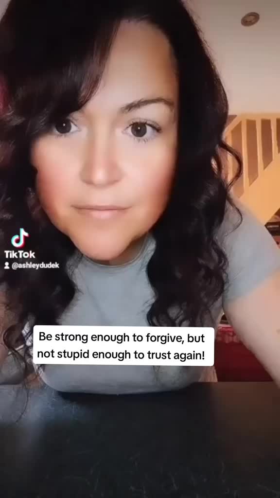 @AshleyJay
