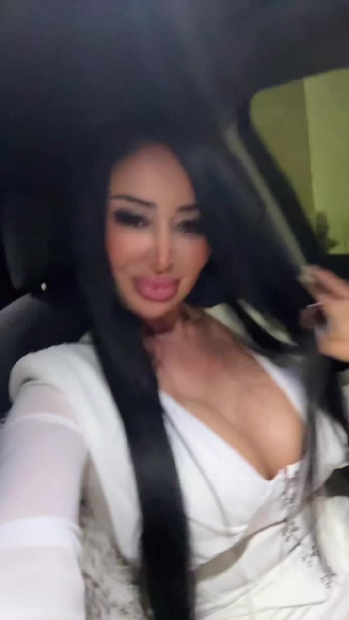 @Eva🇦🇱