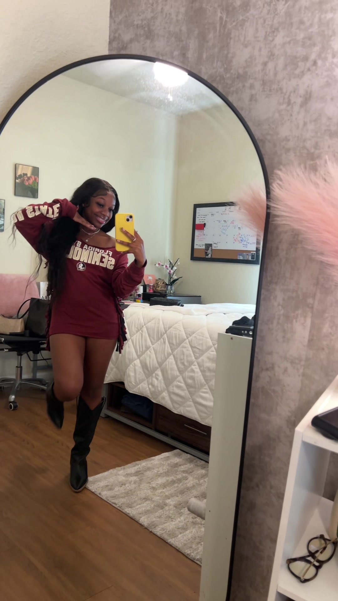 @micahꨄ︎