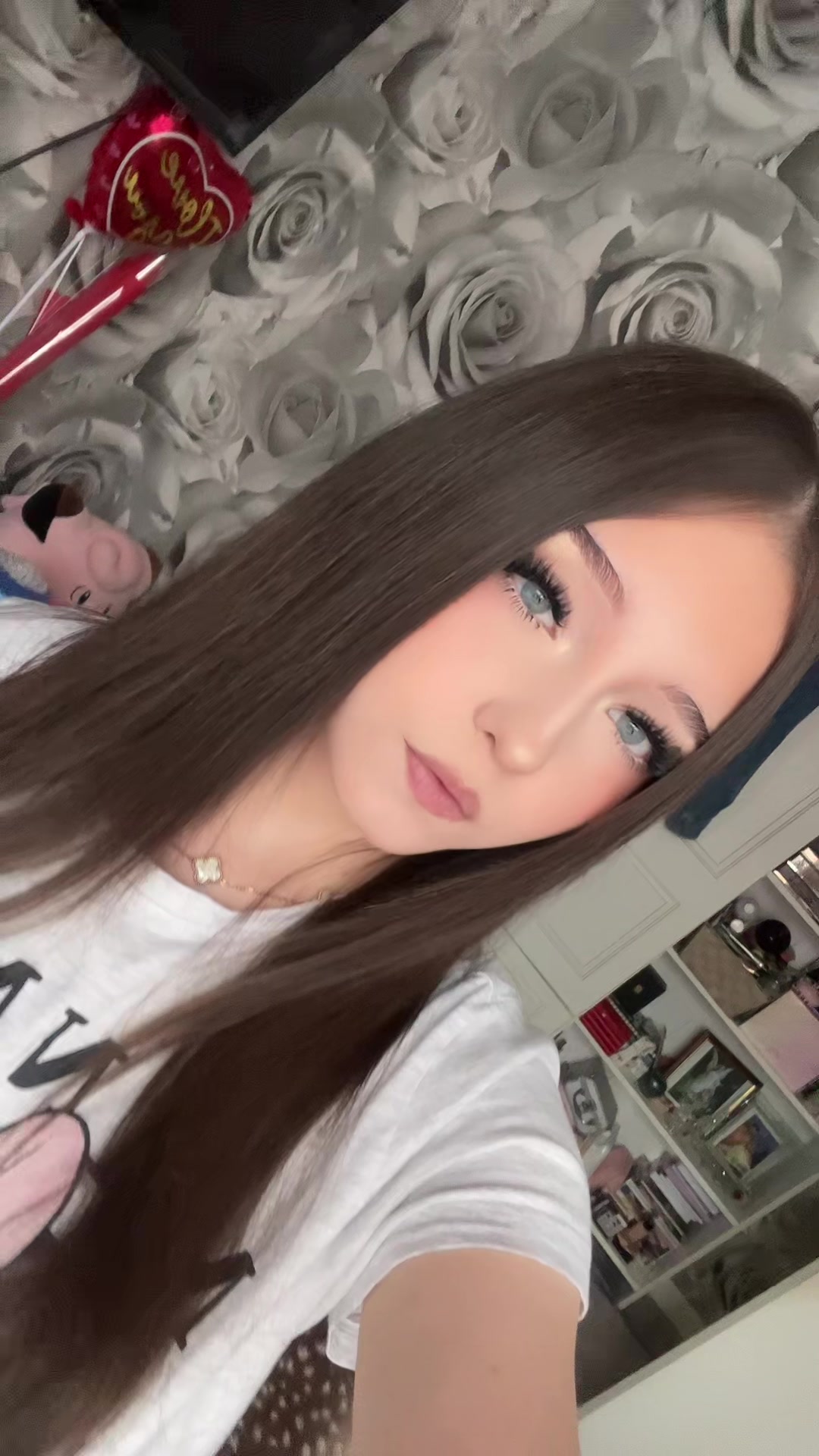 @♕