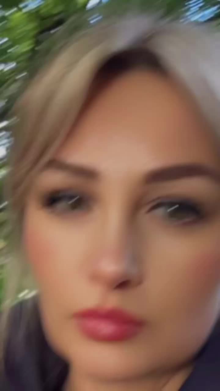 @Monia