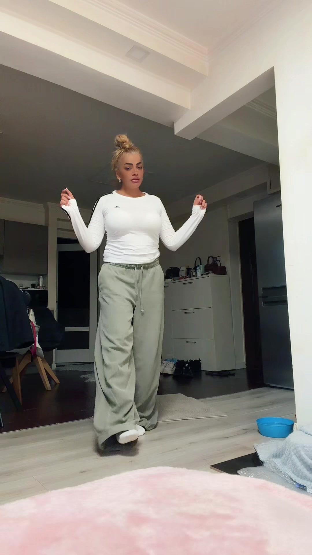@Mon_Chery