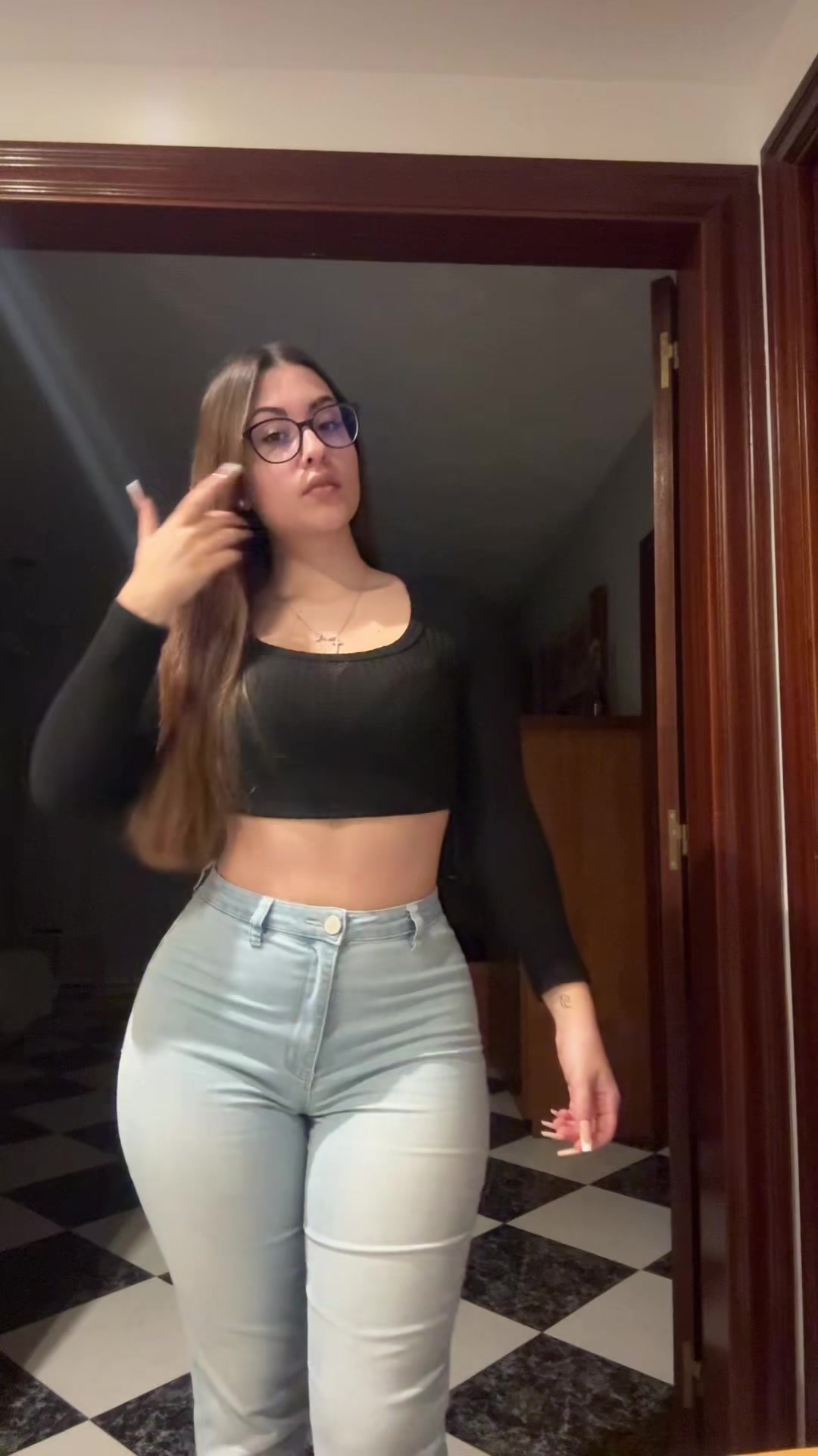 @Aroa