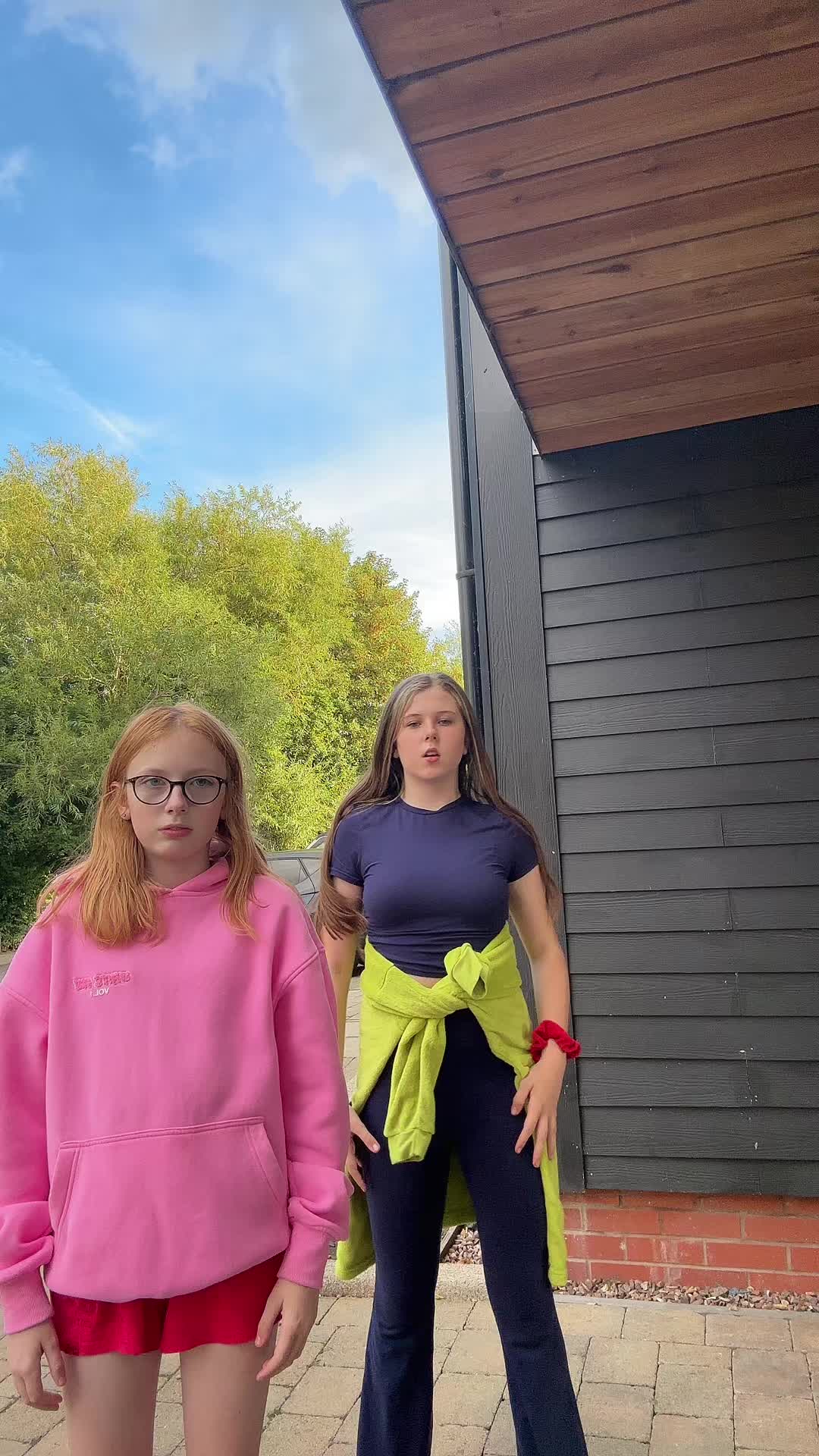 @raerae