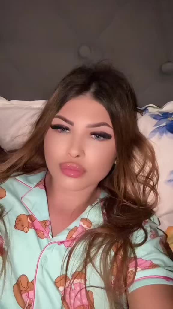@Bibi11