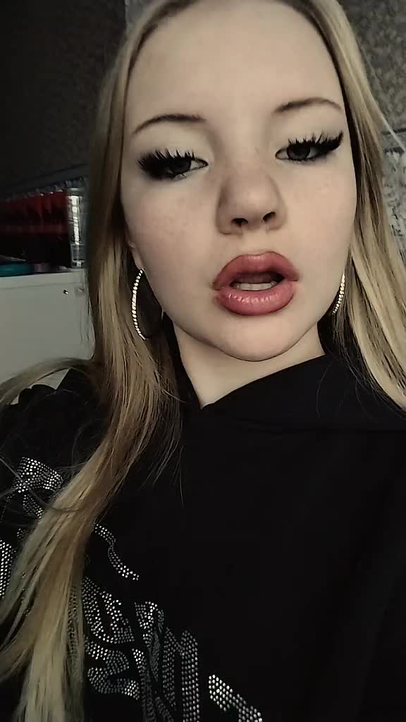 @Isabella