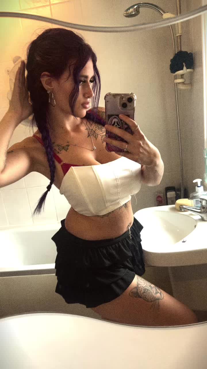 @BadBjess💜