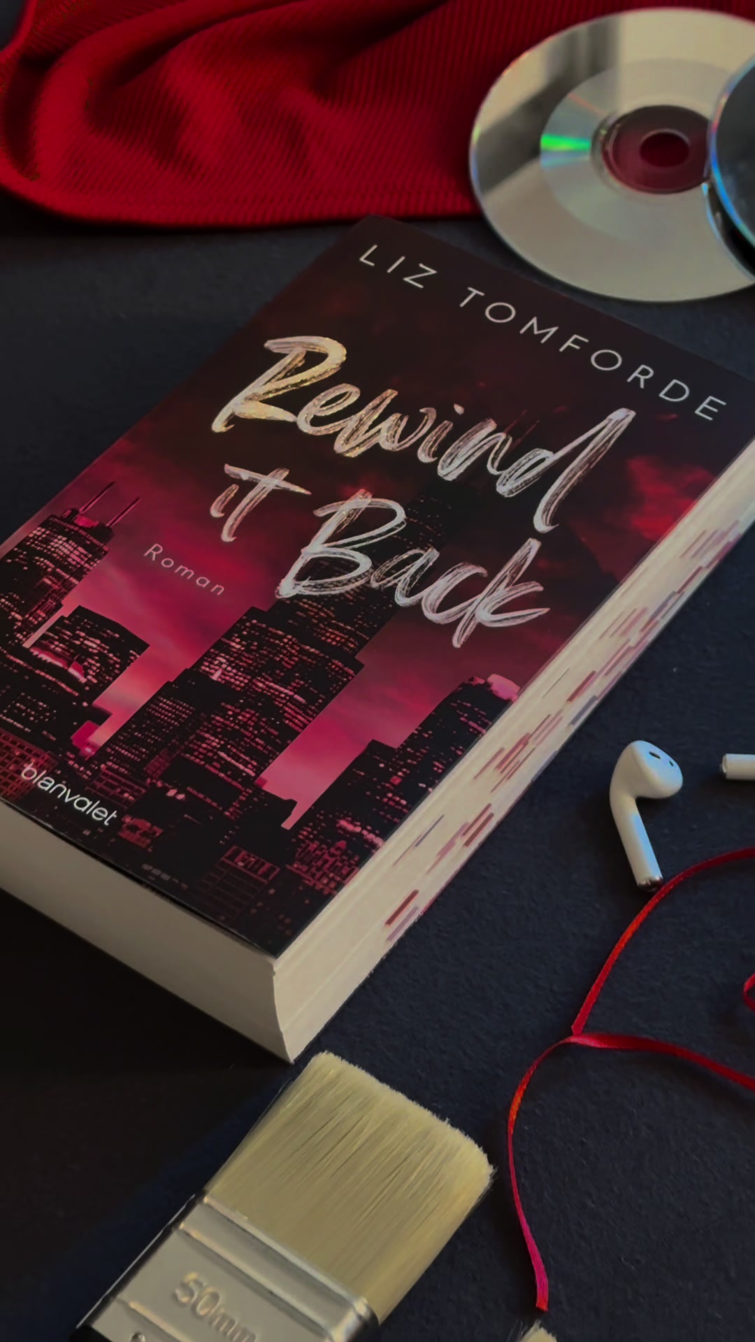 @Nicole | BookTok ๐