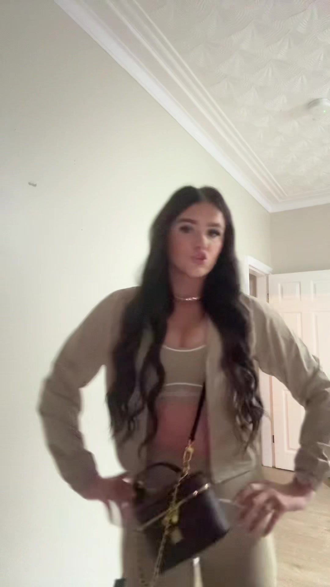 @𝐌𝐢𝐥𝐥𝐢𝐞 𝐇𝐚𝐫𝐭𝐥𝐞𝐲