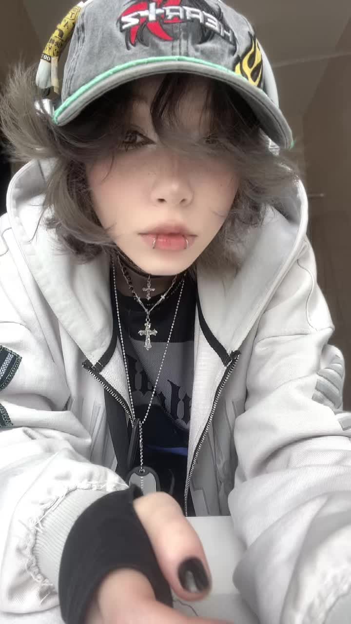 @Тгк Души меня, Тоша