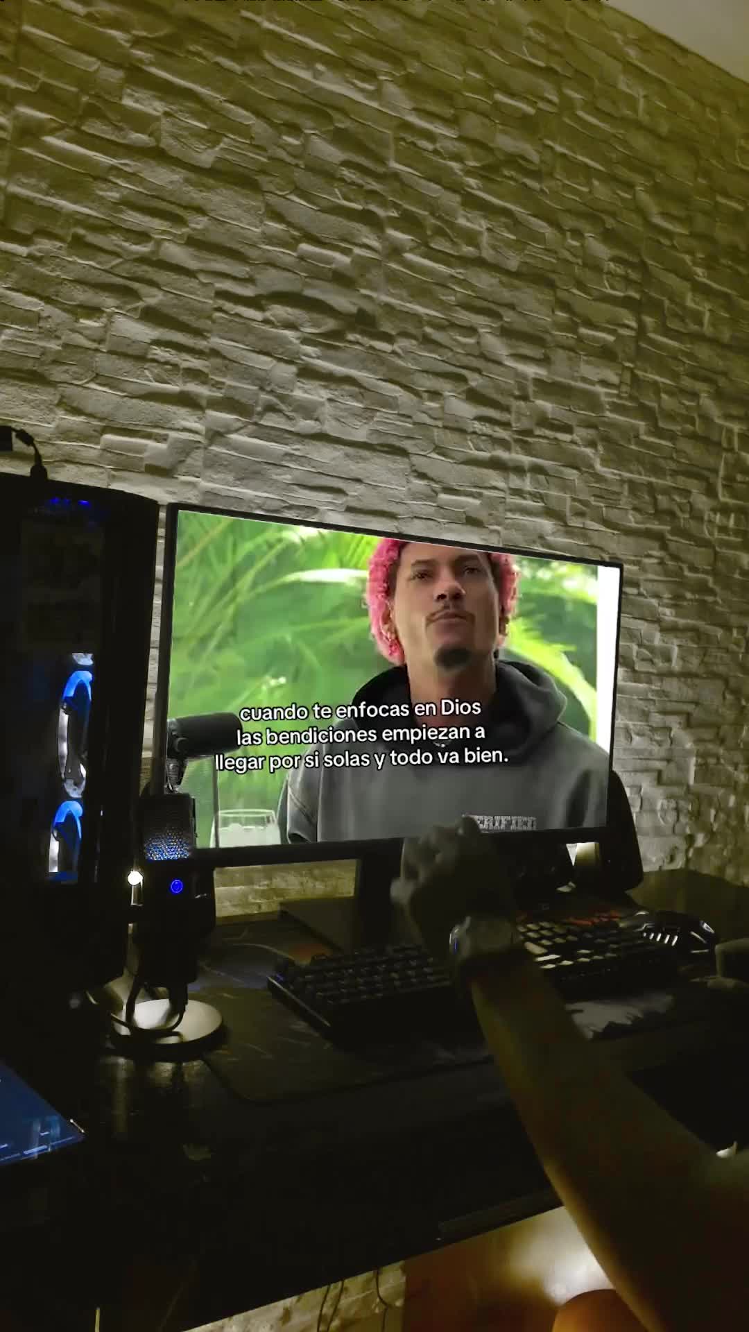 @soy_julian