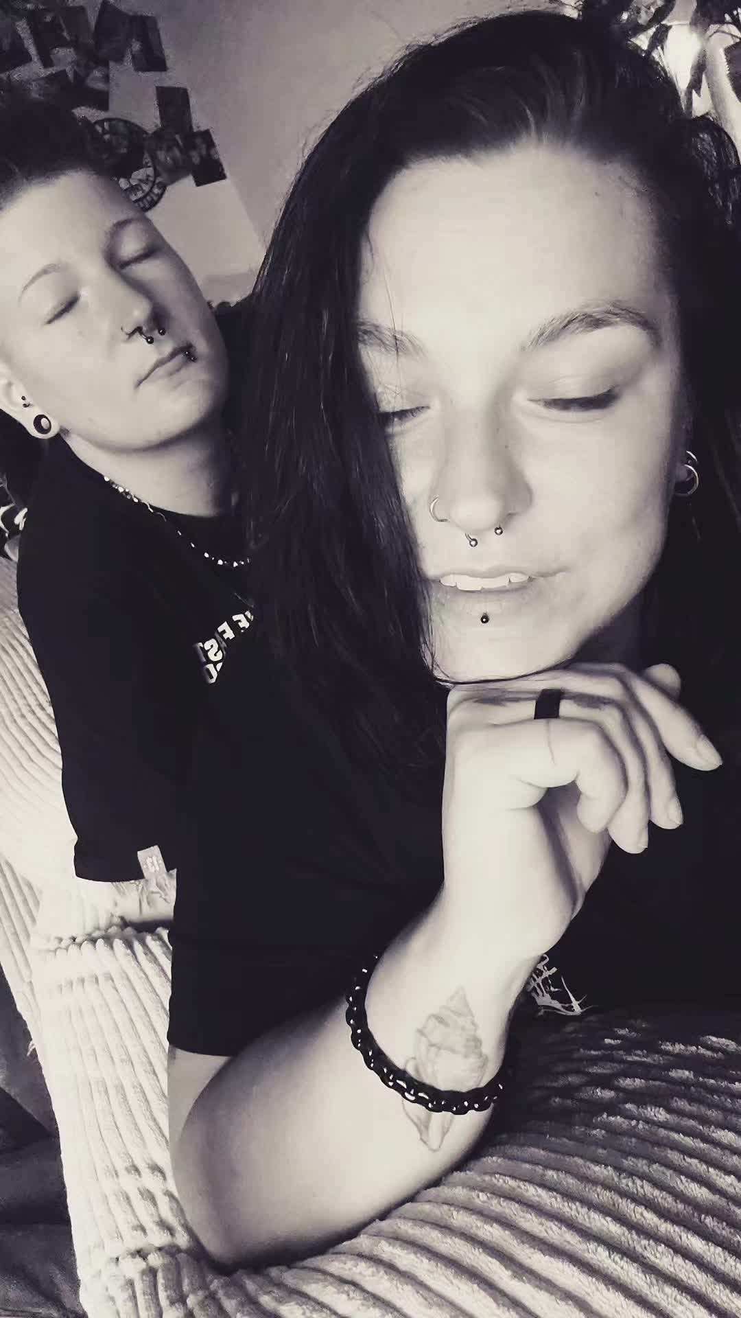 @🔥𝓐𝓷𝓷𝓪🔥