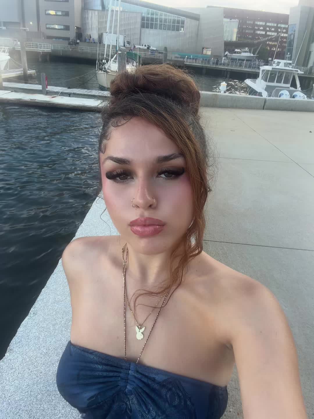 @🫧𝐀яᒪ𝔂🫧