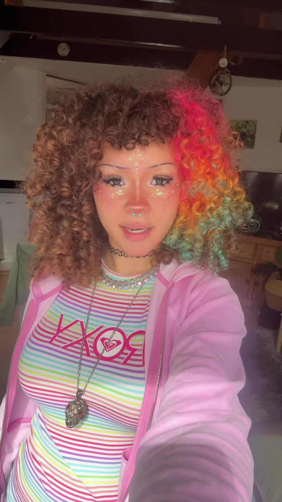 @🦄