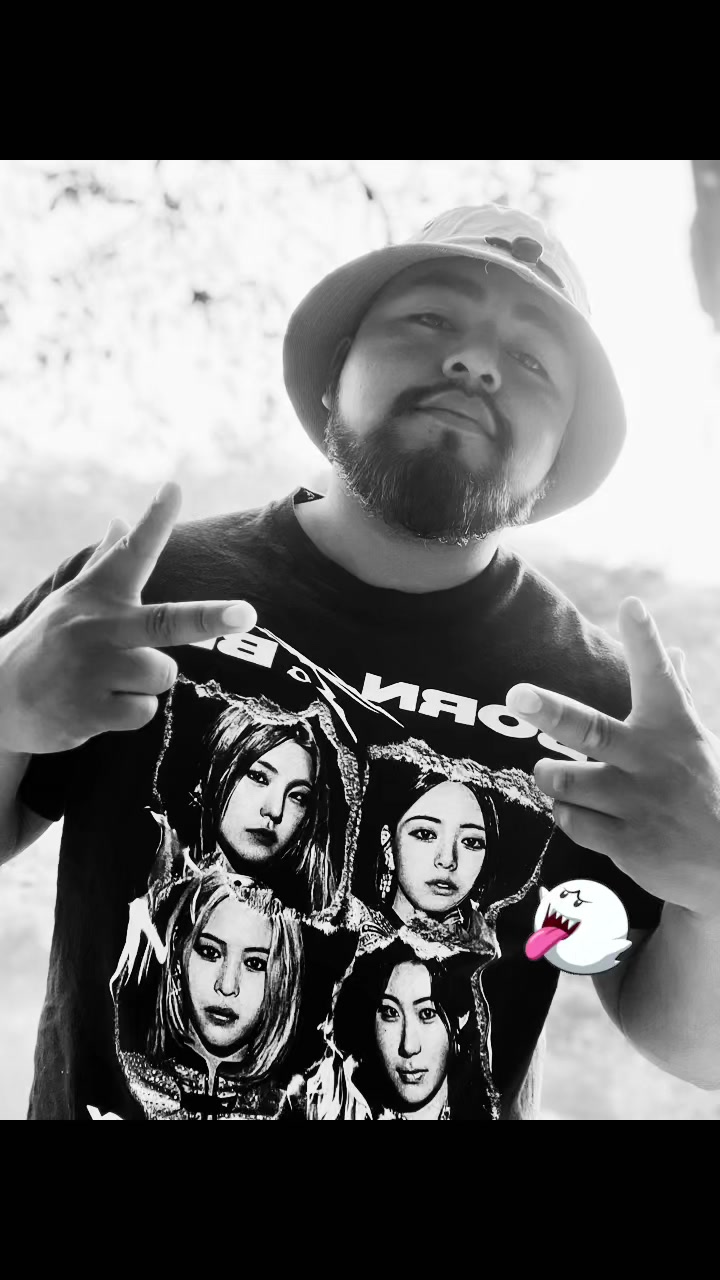 @ Ghost…