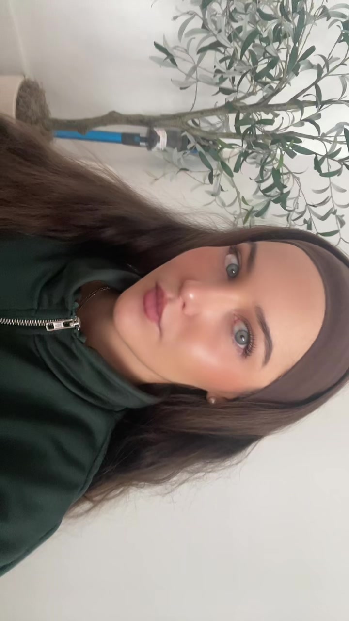 @Ariela