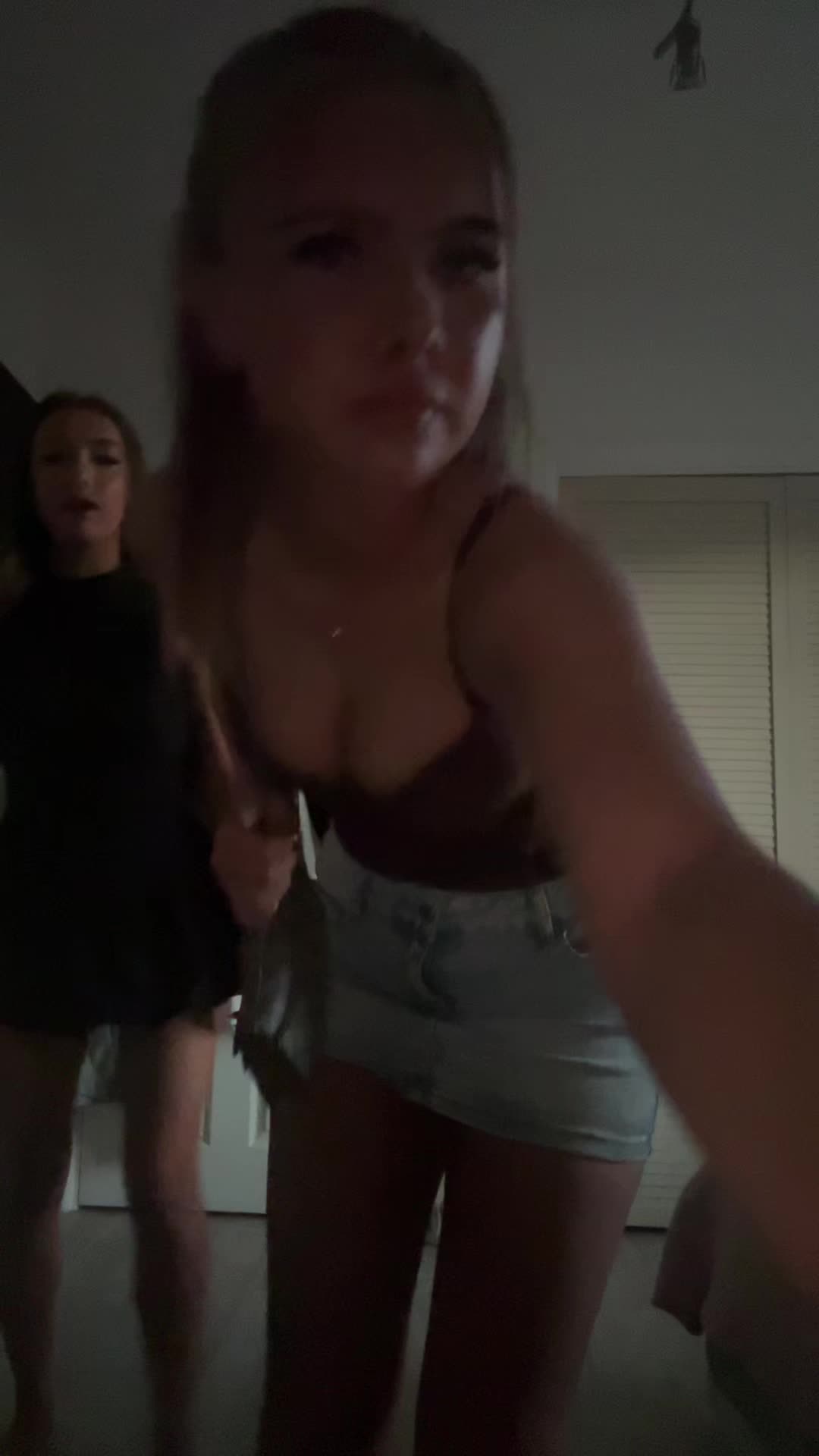 @Aniyspammiieeee