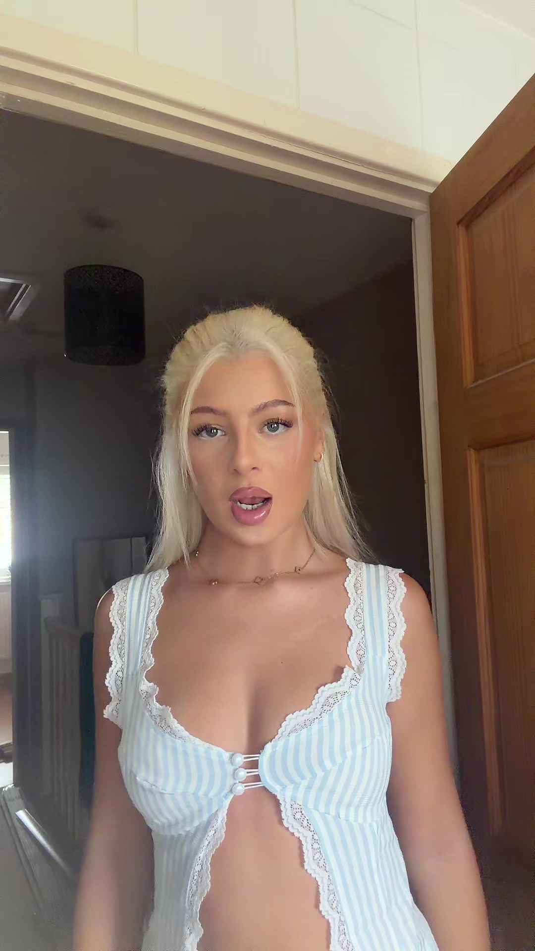@𝐑𝐮𝐛𝐢 𝐄𝐥𝐢𝐳𝐚𝐛𝐞𝐭𝐡🆑