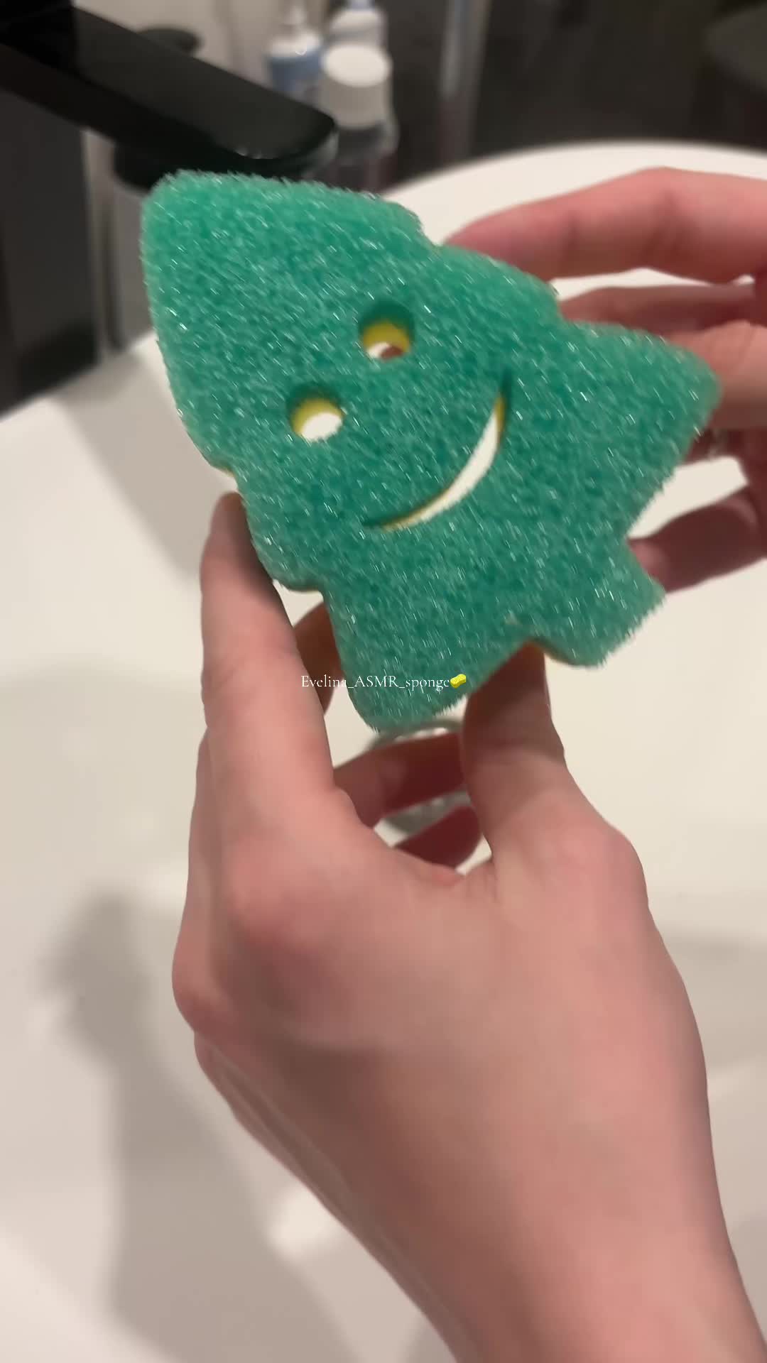 @Evelina_ASMR_sponge
