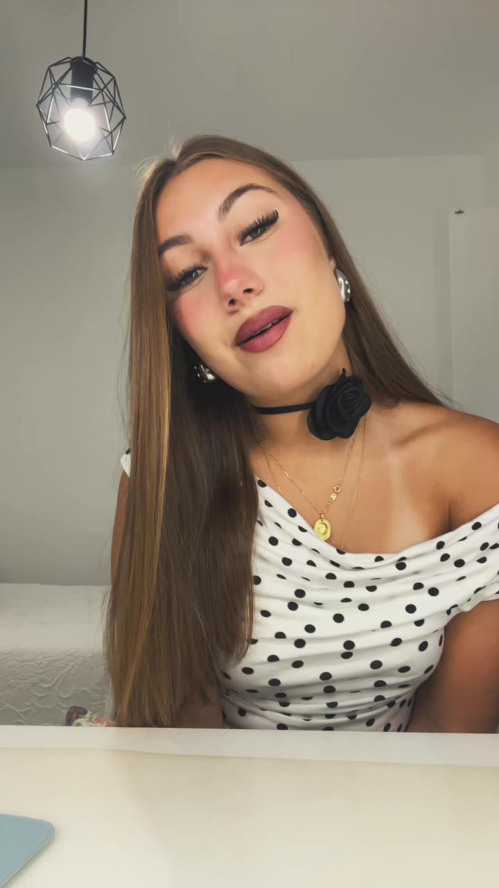 @Angelaajuradoo2__