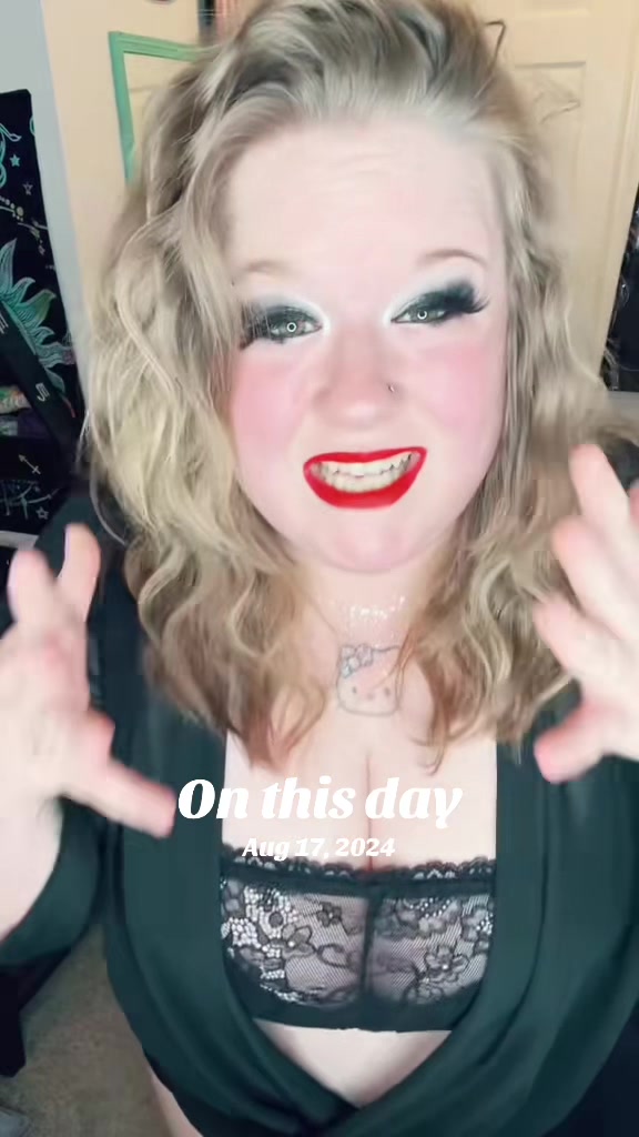 @💜