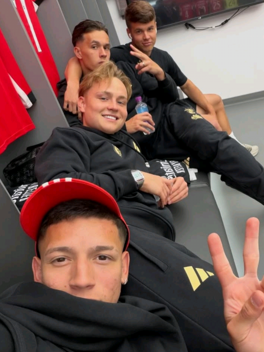 @𝙬𝙤𝙖𝙤🇵🇹