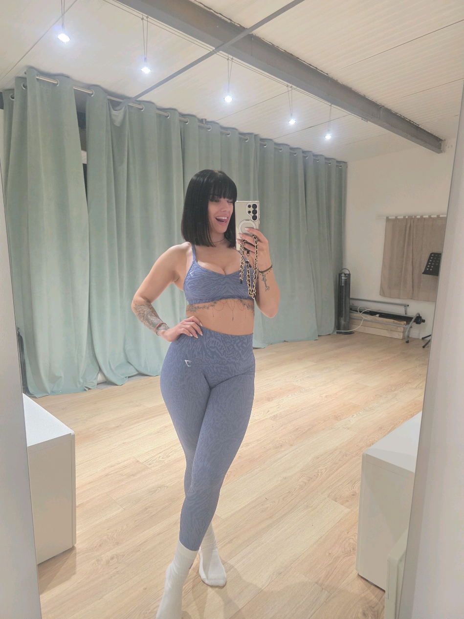 @Cyn_vixxen