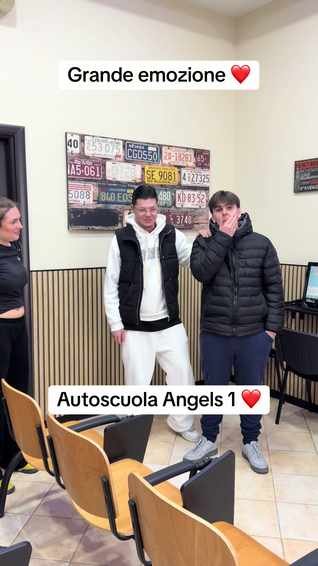 @AutoscuolaAngels1