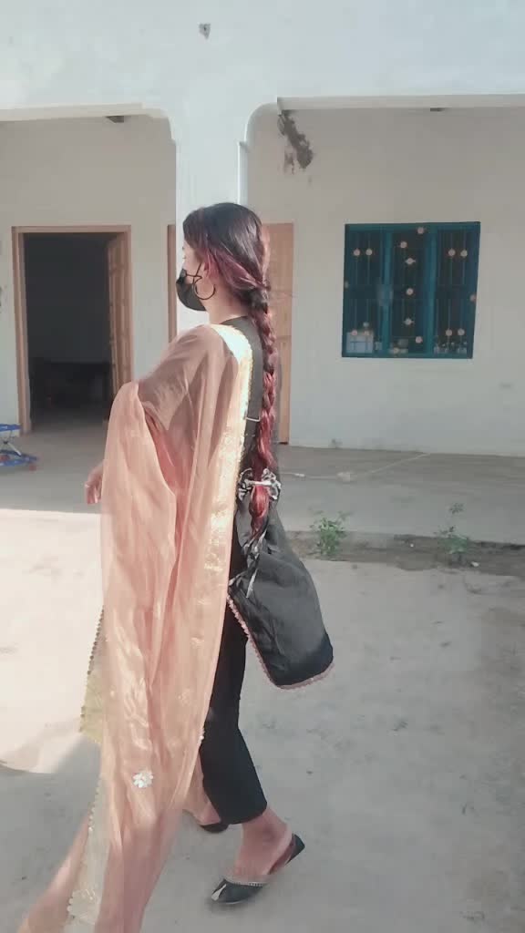 @Ayesha Khan