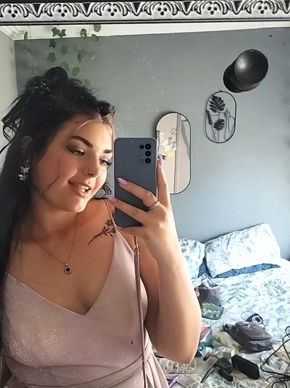 @Meggii