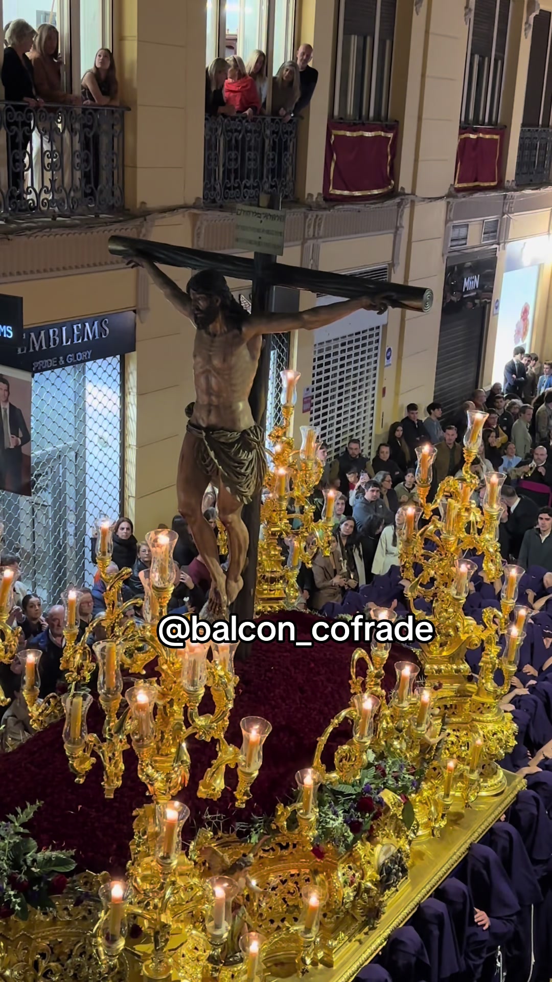 @Balcon_cofrade