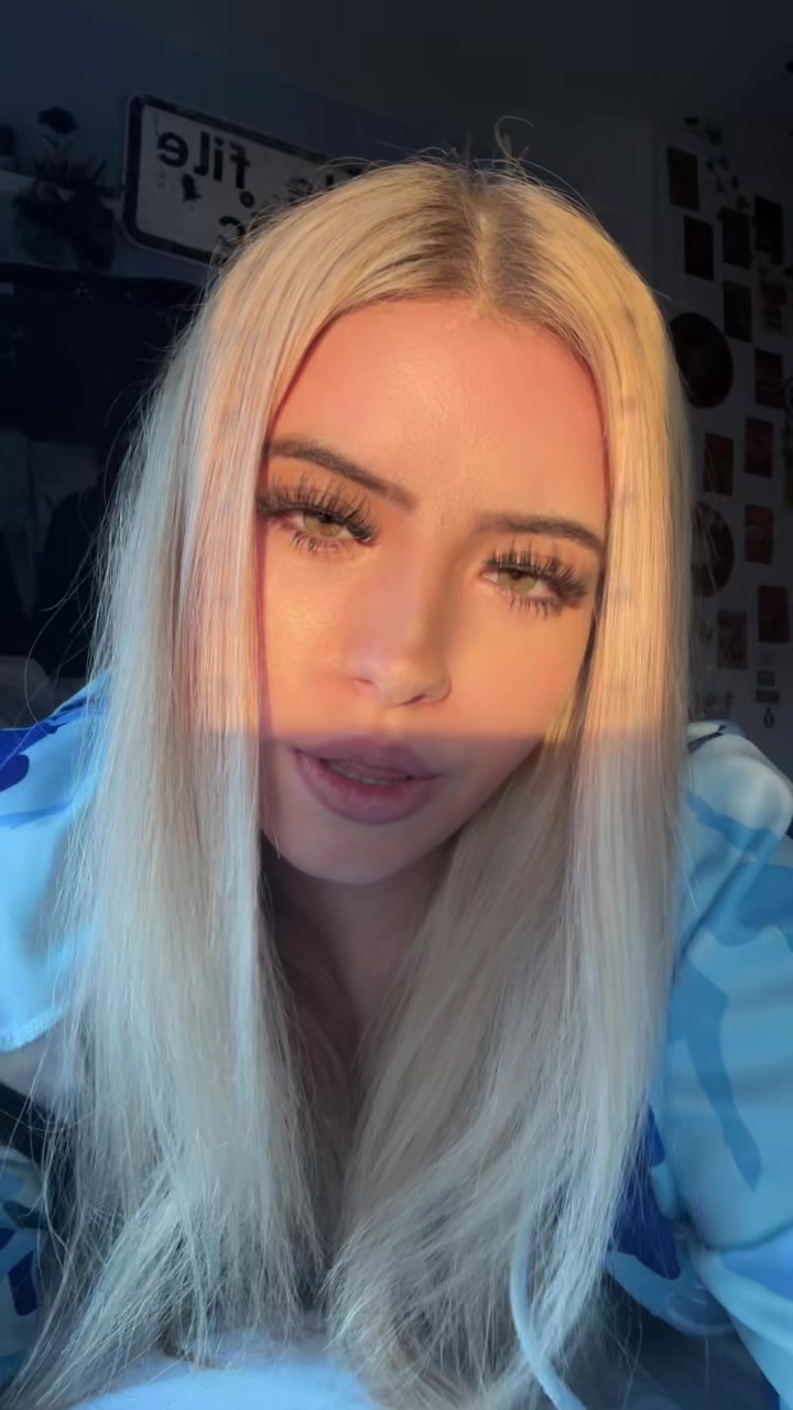 @Ę🧛🏼♀️