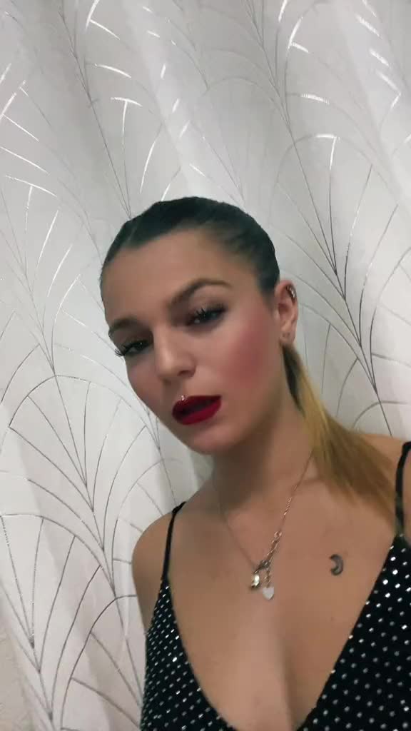 @💋