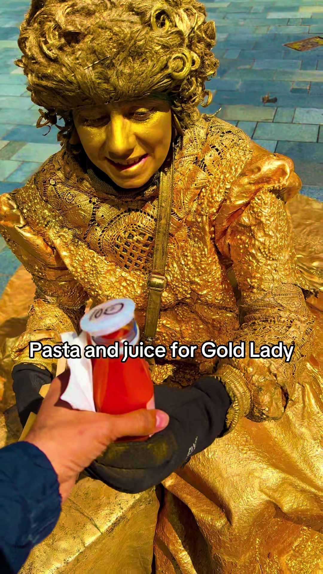 @Gold Lady