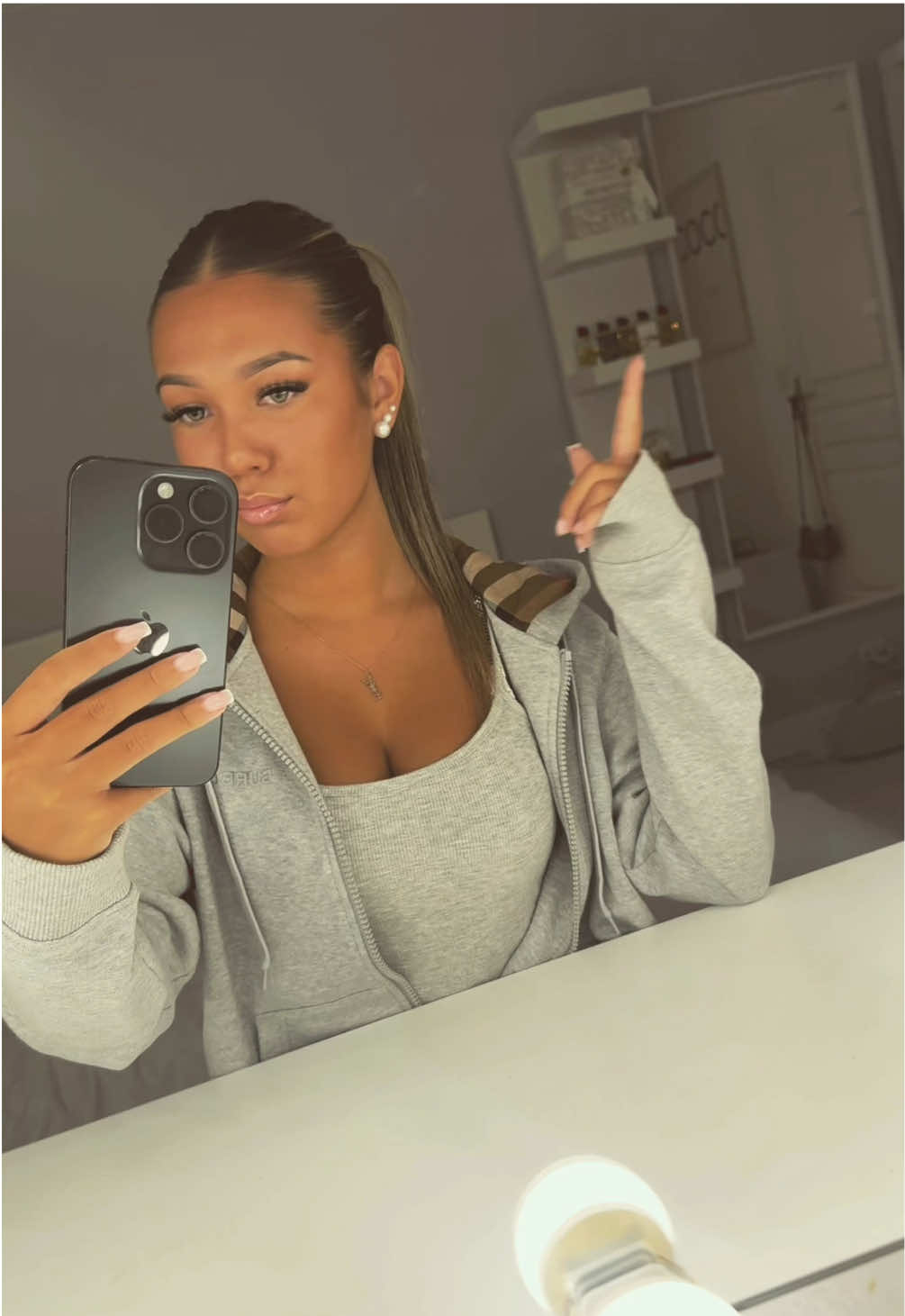 @𝓁𝒾𝓁𝑜𝓊