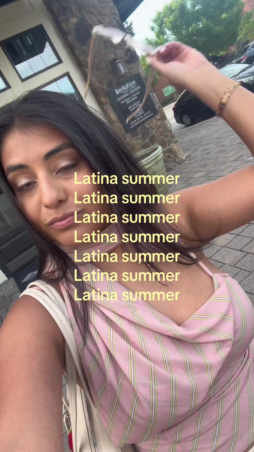 @Johanna | Latina Scholar