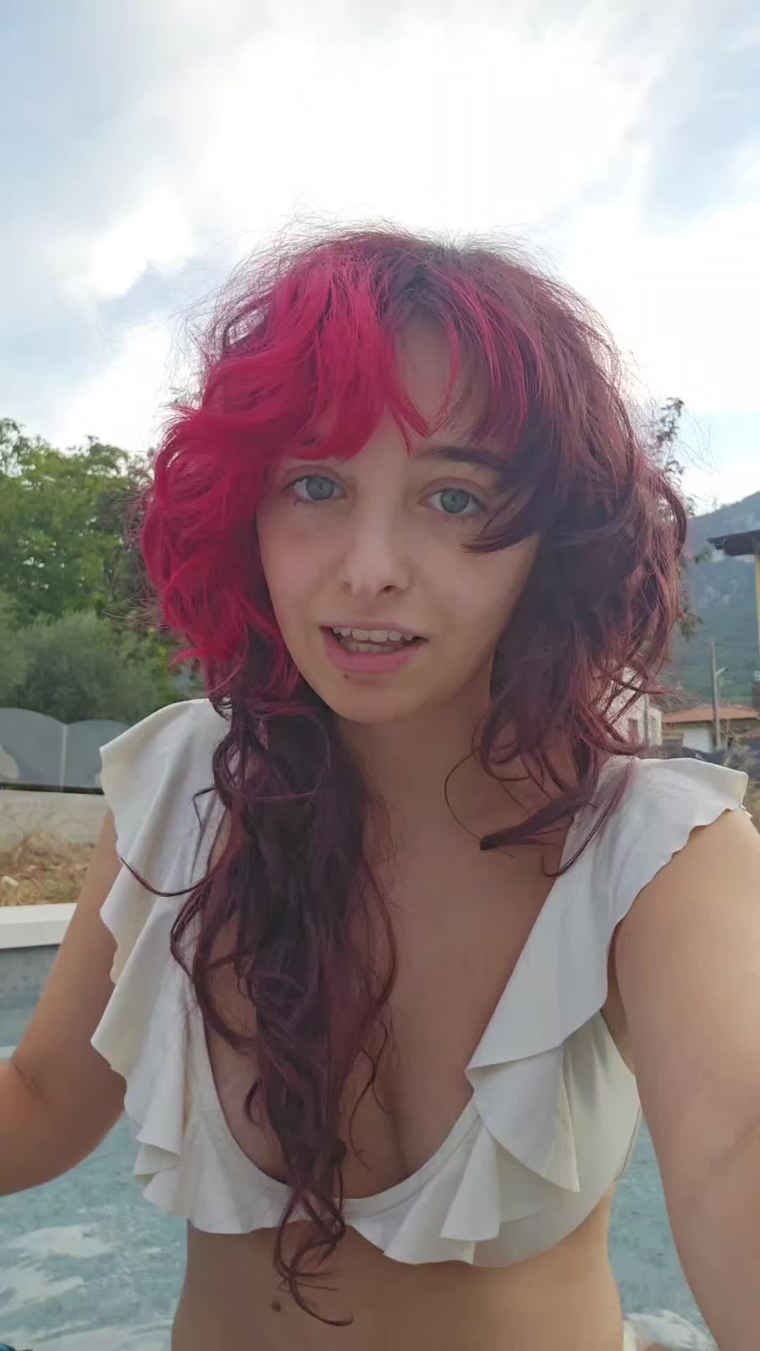 @Lucrezia ๐