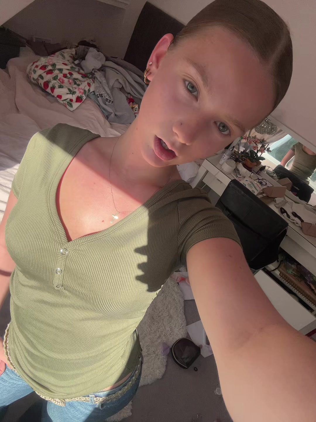 @millielouiseleonard