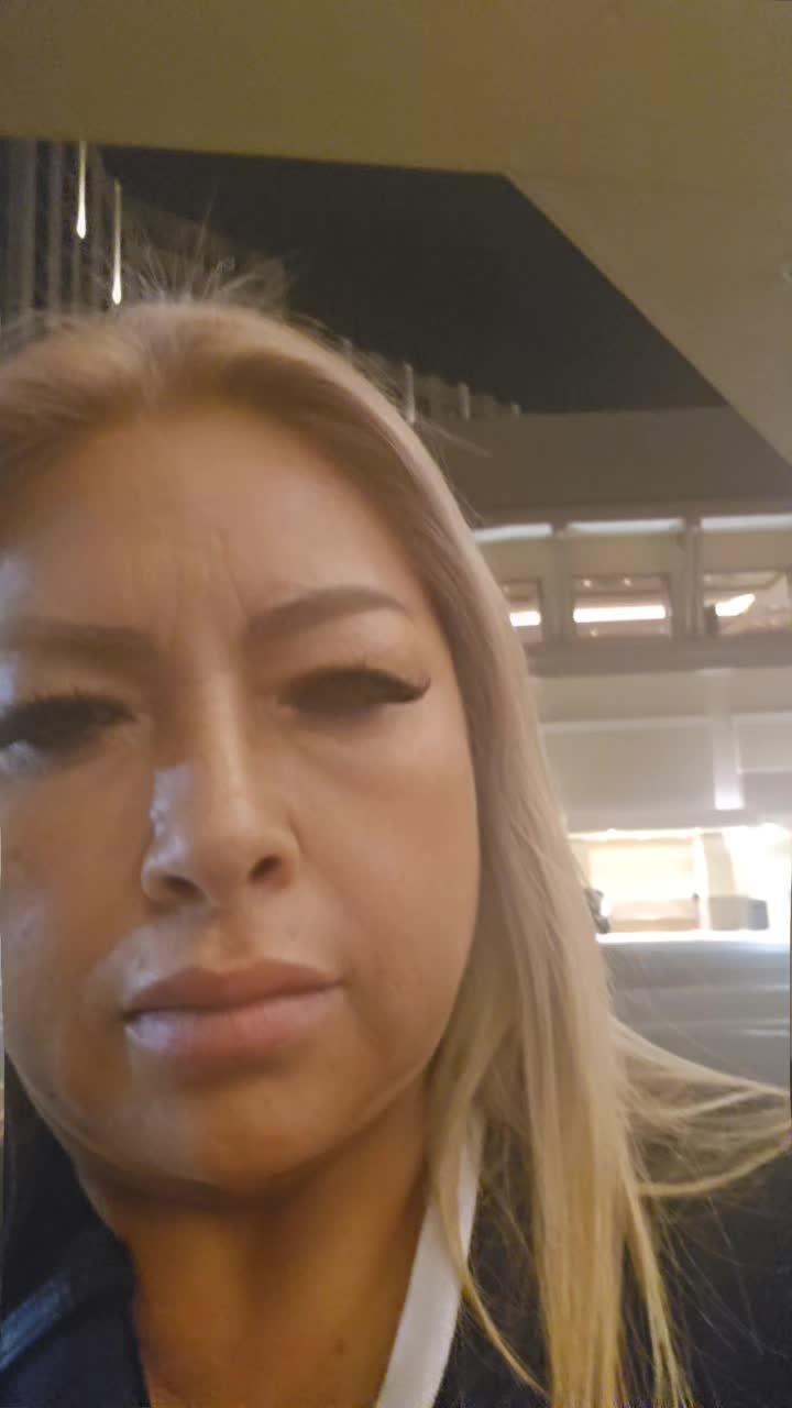 @Gloria