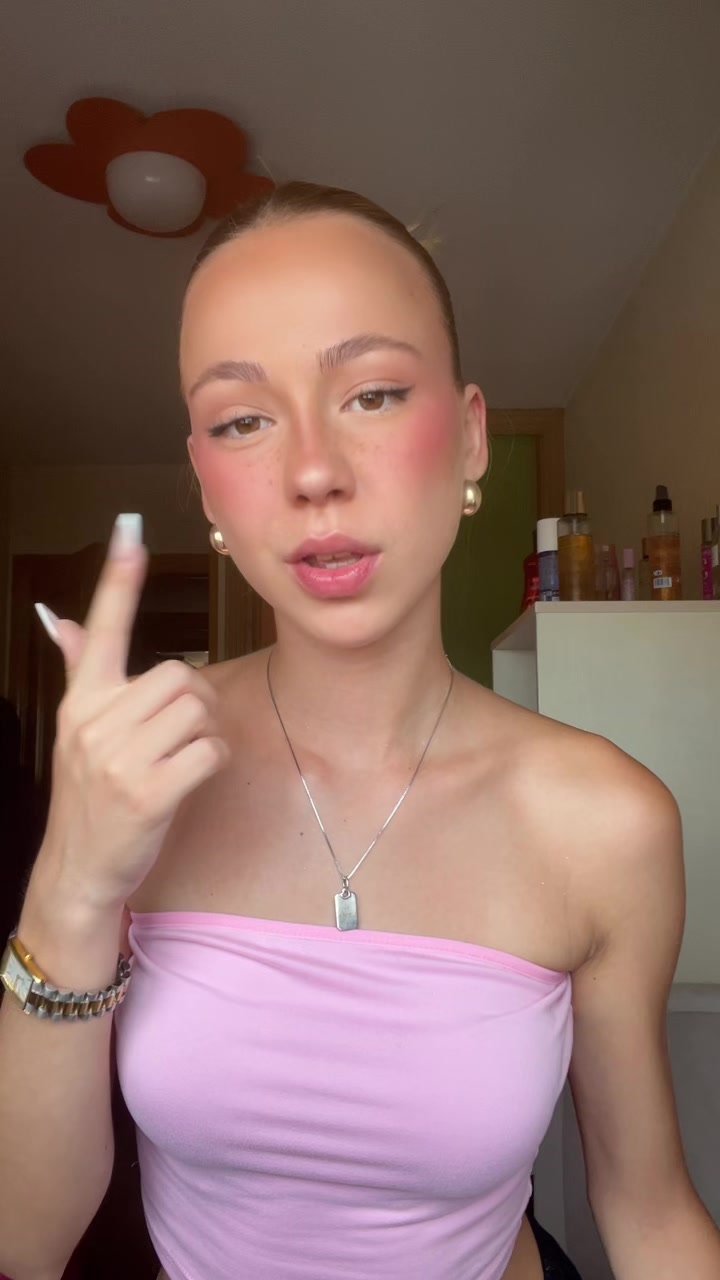 @claauuf._