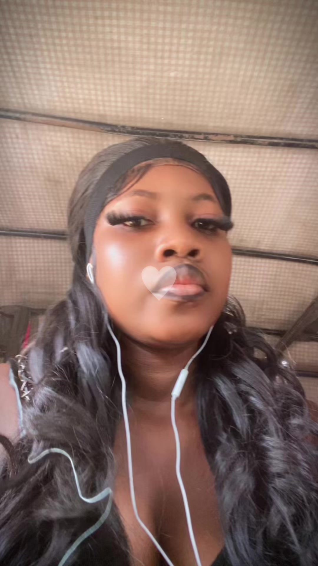 @Big navel 🦋🥰
